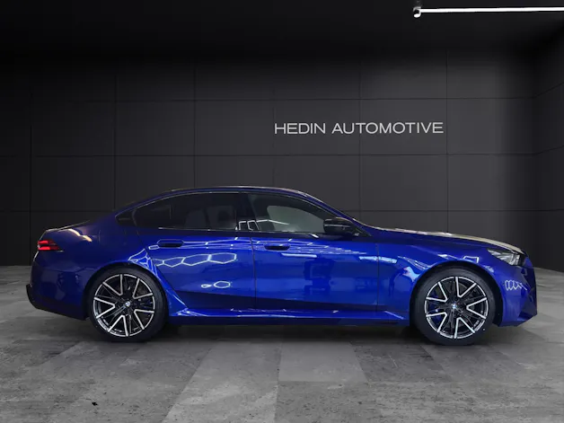 BMW M5 xDrive
