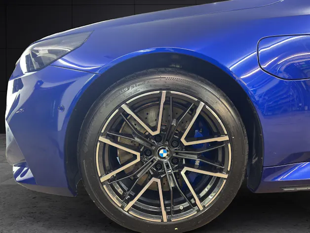 BMW M5 xDrive