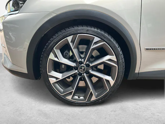 DS Automobiles 7 1.6 E-Tense La Première 4x4