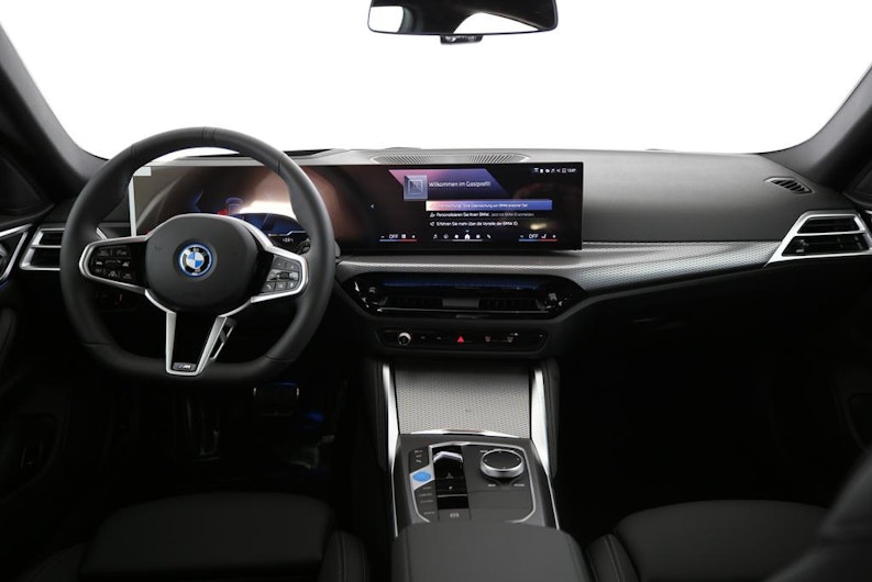 Vehicle image BMW i4