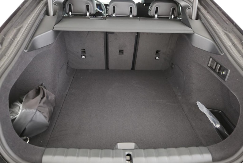 Vehicle image BMW i4