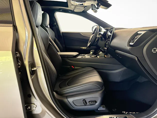 Lexus NX 450h+ F-Sport