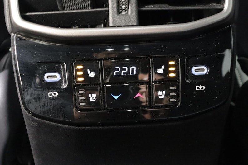 Vehicle image LEXUS RX