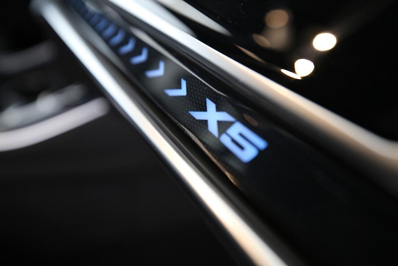 Vehicle image BMW X5