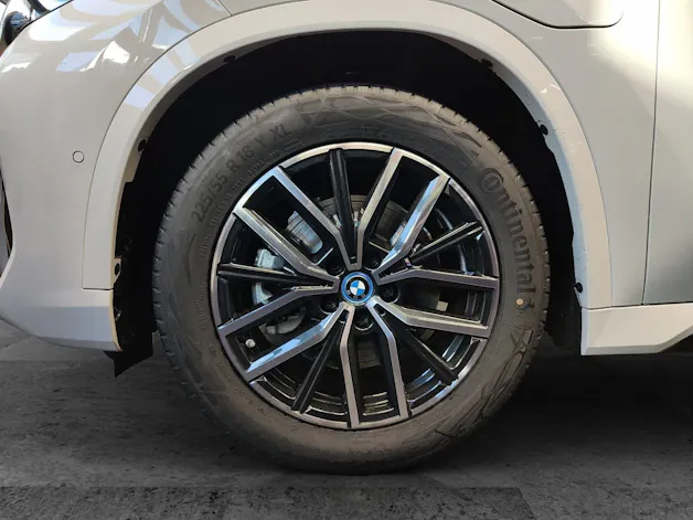 BMW X1 25e xDrive paddles