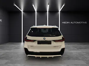 BMW X1 25e xDrive paddles