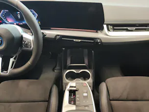 BMW X1 25e xDrive paddles
