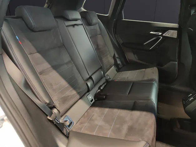 BMW X1 25e xDrive paddles