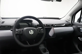 https://vehicle.imgix.net/4107379/bf8b749b-46fe-4880-810f-c2ff6a4c3ab2.JPG