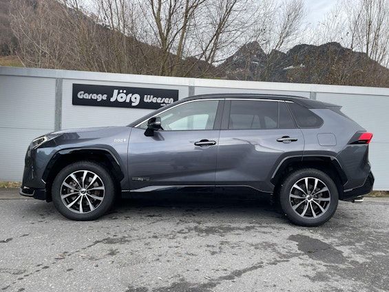 Vehicle image 3 Vehicle image 3