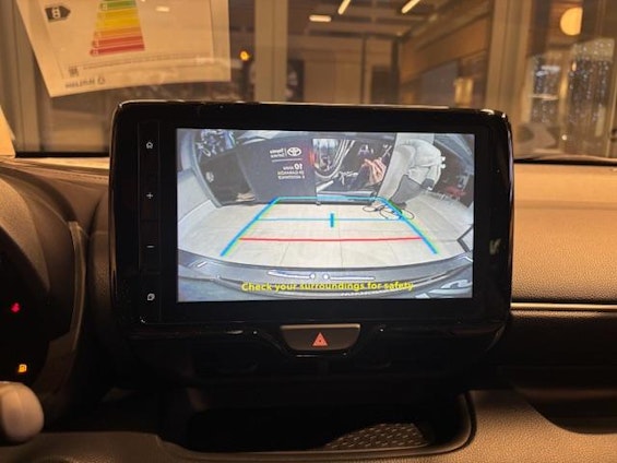 Vehicle image 8 Vehicle image 8