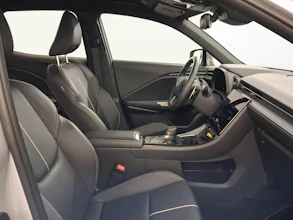 https://vehicle.imgix.net/4107402/21fa6c14-441d-48b5-bc0f-da4447e303d9.jpg