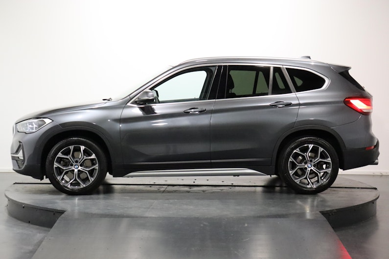 Vehicle image BMW X1