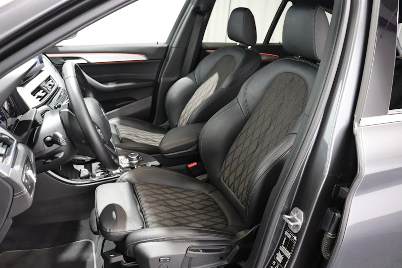 Vehicle image BMW X1