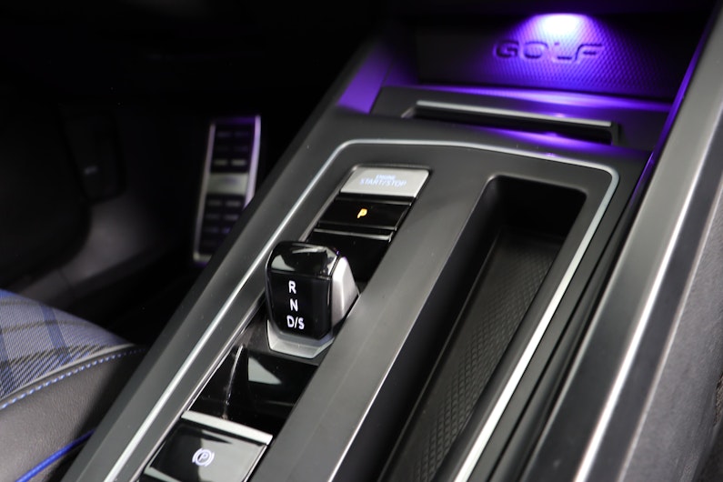 Vehicle image VW GOLF