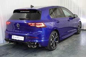 Vehicle image VW Golf VIII 2.0 TSI R DSG 4motion