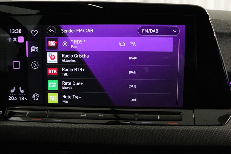 Vehicle image VW GOLF