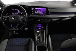 Vehicle image VW Golf VIII 2.0 TSI R DSG 4motion