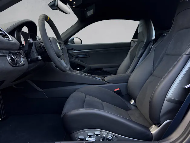 Porsche 718 Cayman GT4 RS