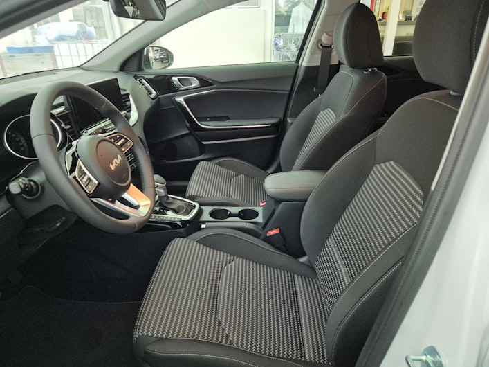 Vehicle image KIA CEED