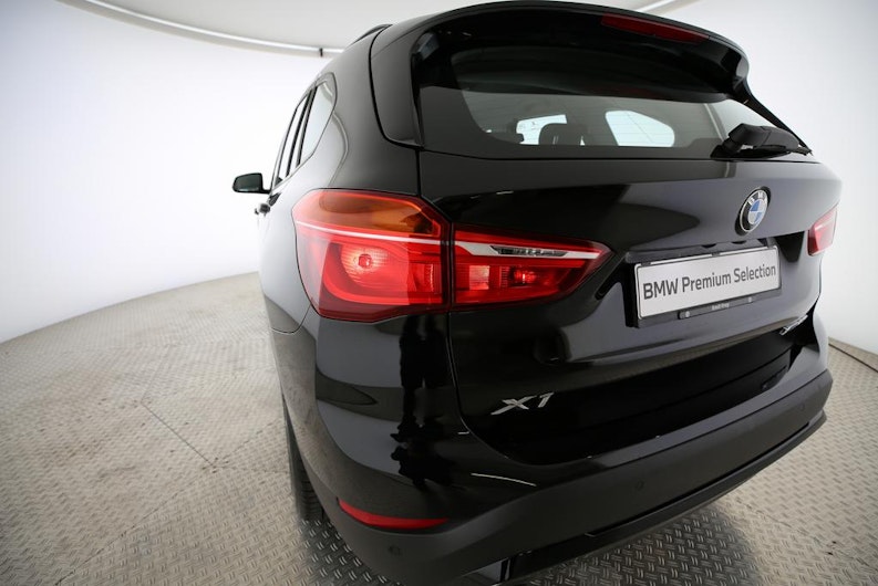 Vehicle image BMW X1