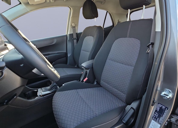 Vehicle image 8 Vehicle image 8