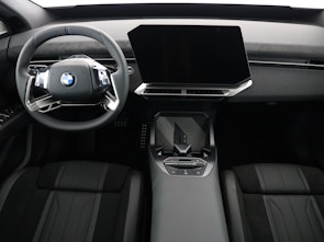 Fahrzeugbild BMW iX3 50 xDrive