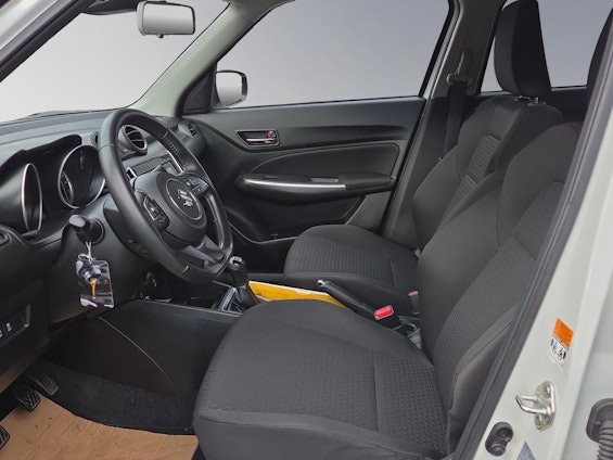 Vehicle image 8 Vehicle image 8