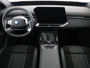 Fahrzeugbild BMW iX3 50 xDrive