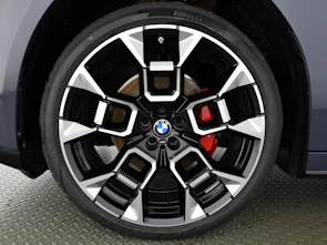 Fahrzeugbild BMW iX3 50 xDrive