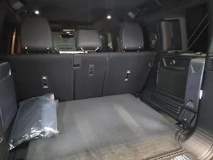 Land Rover Defender 110 4.4 V8 Octa