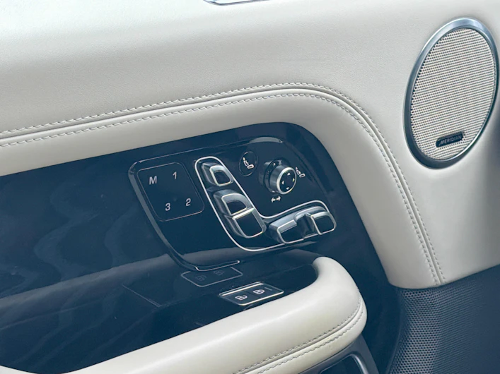 immagine del veicolo LAND ROVER RANGE ROVER