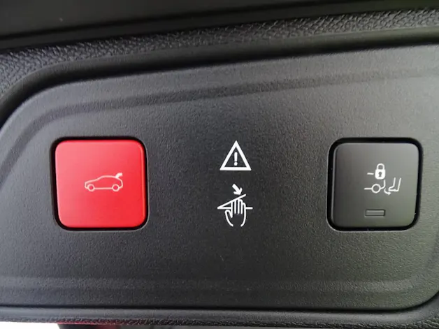 Peugeot 3008 1.6 Plug-in Hybrid4 GT