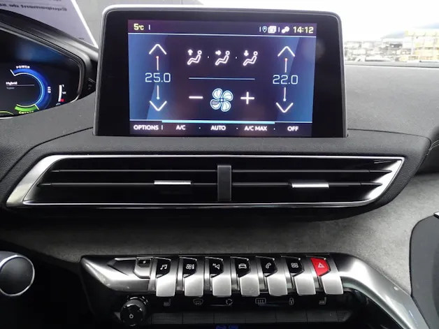 Peugeot 3008 1.6 Plug-in Hybrid4 GT