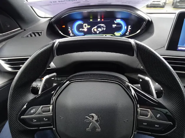 Peugeot 3008 1.6 Plug-in Hybrid4 GT