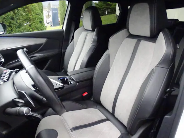 Peugeot 3008 1.6 Plug-in Hybrid4 GT