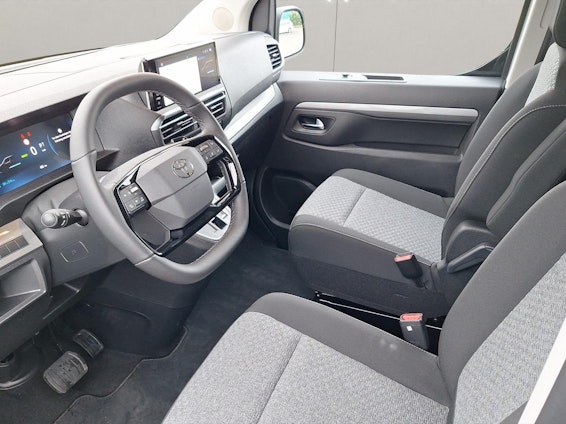 Vehicle image 8 Vehicle image 8