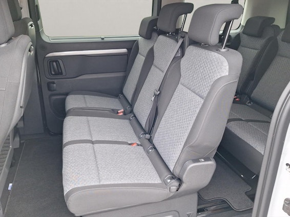 Vehicle image 9 Vehicle image 9