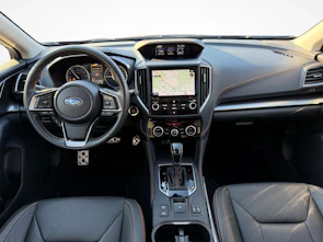 Fahrzeugbild SUBARU XV 2.0i e-Boxer Luxury