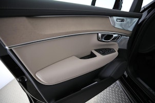 Vehicle image VOLVO XC90 2.0 T8 TE Ultra Bright eAWD