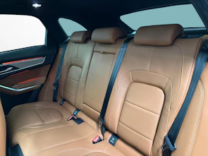 immagine del veicolo JAGUAR F-Pace 2.0 P400e R-Dynamic HSE 90th Anniversary Ed. AWD