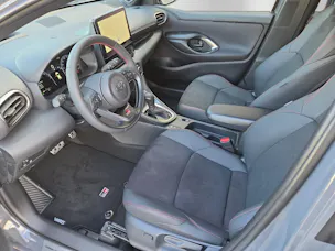 Toyota Yaris 1.5 VVT-i HSD GR Sport
