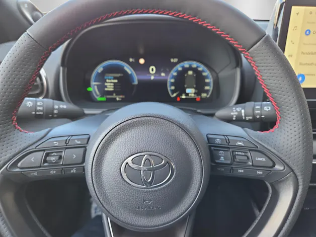Toyota Yaris 1.5 VVT-i HSD GR Sport