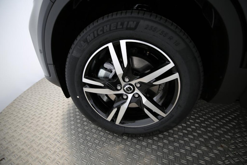 Vehicle image VOLVO XC40