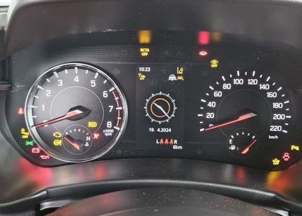 Vehicle image 5 Vehicle image 5