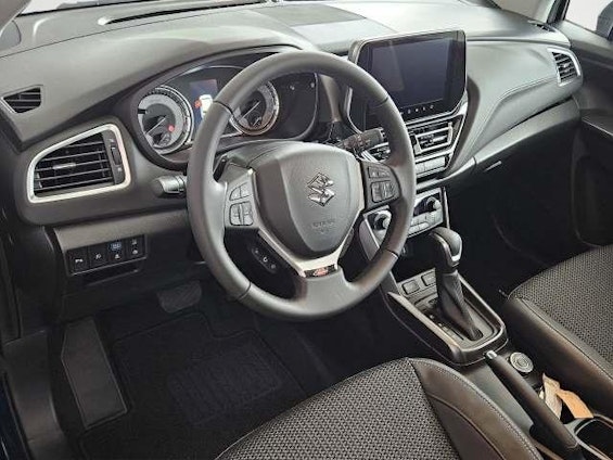 Vehicle image 4 Vehicle image 4