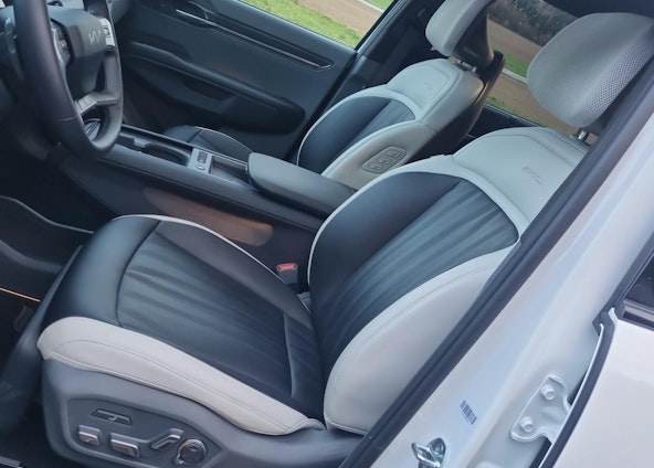 Vehicle image 6 Vehicle image 6