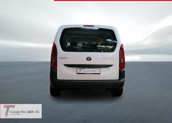 Vehicle image 3 Vehicle image 3