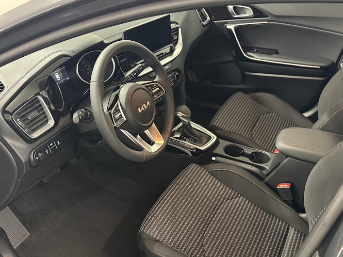 Vehicle image KIA CEED