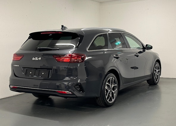 Vehicle image 11 Vehicle image 11